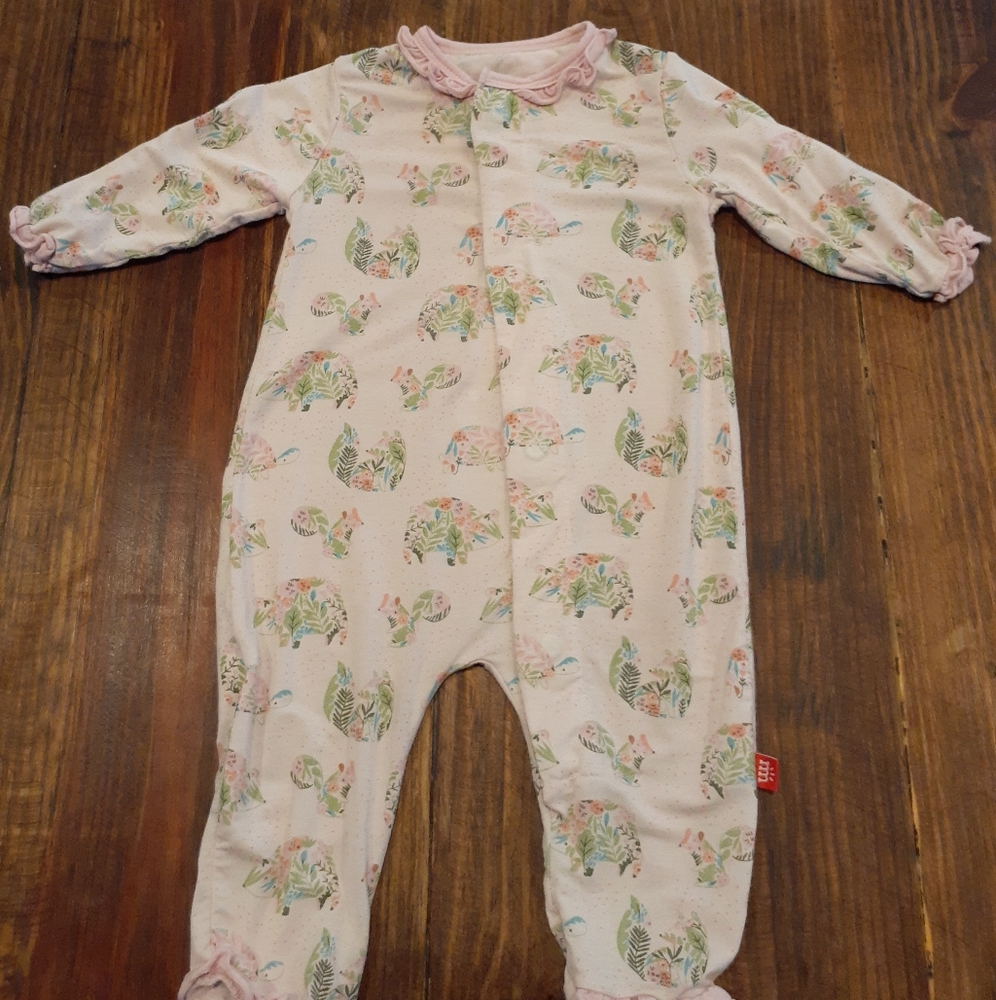 Magnetic me 0-3 months